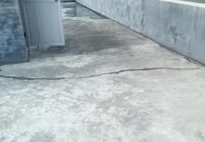 元氏楼顶漏水维修公司分享下如何解决卫生间隐蔽部位漏水的问题?